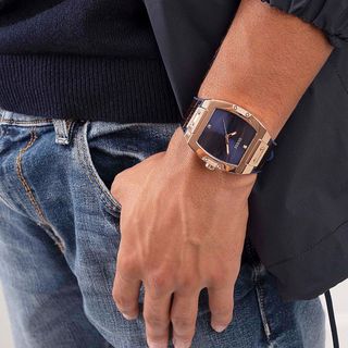 ĐỒNG HỒ NAM CAO CẤP GUE.SS DA NÂU 2