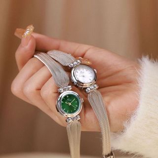 Đồng hồ lắc mới đỉnh nhé