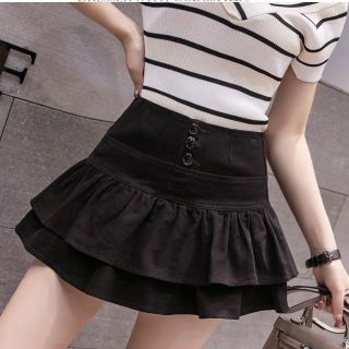 CHÂN VÁY KAKI 2 TẦNG PHỐI NÚT - LÊ PHƯƠNG BOUTIQUE