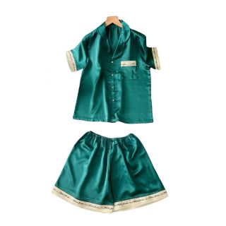 BỘ PIJAMA CHỮ KÝ TAY NGẮN QUẦN ĐÙI - LÊ PHƯƠNG BOUTIQUE