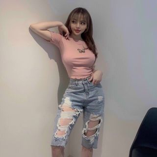 ÁO CROPTOP HỌA TIẾT BƯỚM - LÊ PHƯƠNG BOUTIQUE