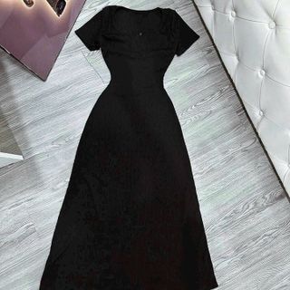 ĐẦM BODY GÂN XỊN DÁNG XÒE FORM DÀI - LÊ PHƯƠNG BOUTIQUE