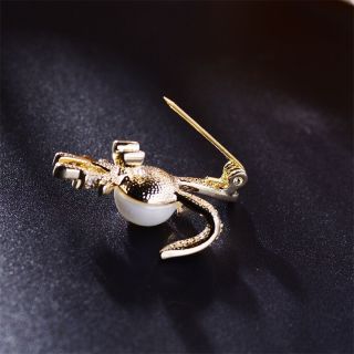 Ghim Cài Áo Hình Thỏ Đính Ngọc Trai Giả Dễ Thương Cho Nữ