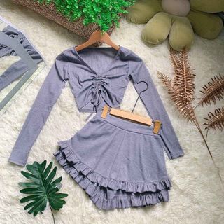 SET ÁO CROPTOP TAY DÀI KÈM CHÂN VÁY XÒE - LÊ PHƯƠNG BOUTIQUE