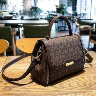 TÚI KHÓA XẺ 2 BÊN MK T0123 - LÊ PHƯƠNG BOUTIQUE