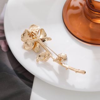 Trâm Cài Áo Hoa Hồng Đính Ngọc Trai Cao Cấp Sang Trọng