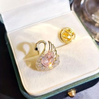 Pin Cài Áo Hình Thiên Nga Hồng Dễ Thương Cao Cấp Phong Cách Nhật Bản