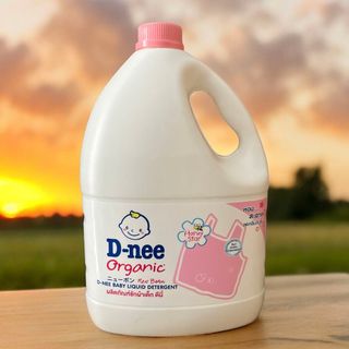 Nước Giặt Cho Trẻ " Dnee " Thái Lan Can Mới 2800ml