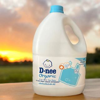 Nước Giặt Cho Trẻ " Dnee " Thái Lan Can Mới 2800ml