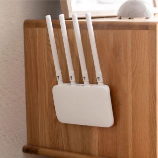Nam châm hít tường 
Bộ lưu trữ điều khiển từ xa Bộ định tuyến nhãn dán không đánh dấu treo tường gắn tường từ tính gắn trên tường
