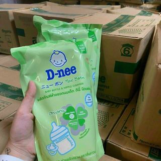 Dnee Súc Bình Sữa Thái Loại Túi 550ml (Thùng 12 Túi)