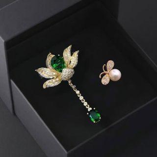 Trâm Cài Áo Hình Hoa Sen Đính Đá Pha Lê Phong Cách vintage Thanh Lịch Cho Nữ