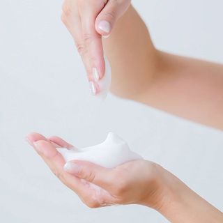 Dung dịch rửa tay kháng khuẩn Kirei Kirei hương chanh 200ml (túi refill) - Hachi Hachi Japan giá sỉ