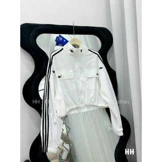 Áo khoác dù Nữ kiểu croptop cổ trụ phối 3 sọc tay phối hình phong cách hàn