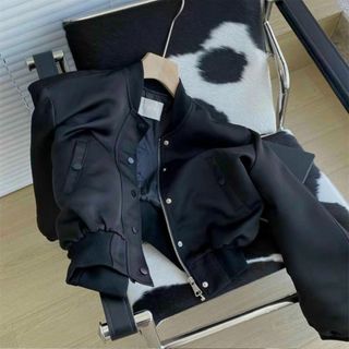 Áo khoác da lộn hai lớp lót dù mặc che nắng hoặc đi chơi cực xinh, áo khoác lửng cánh dơi vừa khóa zip vừa nút bấm cá tí
