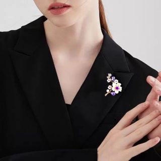 GHIM CÀI ÁO HÌNH CÀNH HOA ĐÍNH PHA LÊ TÍM THỜI TRANG CAO CẤP LẠ MẮT DÀNH CHO NỮ