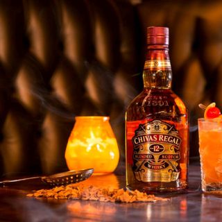 Rượu Chivas Regal 12 ( 1000ml )