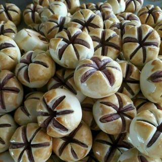BÁNH ĐỒNG TIỀN KHOAI MÔN THƠM LỪNG 300G - WINNIE HOUSE