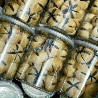 BÁNH ĐỒNG TIỀN KHOAI MÔN THƠM LỪNG 300G - WINNIE HOUSE