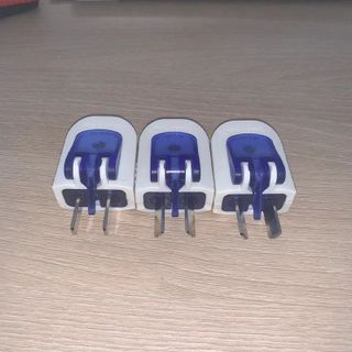 PHÍCH CẮM ĐIỆN CHÂN DẸP CÓ THỂ THÁO PC