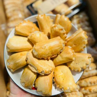 BÁNH DỪA QUAI VẠC, BÁNH QUÊ MIỀN TÂY 400G - WINNIE HOUSE
