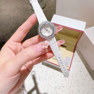 ĐỒNG HỒ NỮ TRUNG CẤP DA CHOPA HOA VIỀN ĐÁ 5
