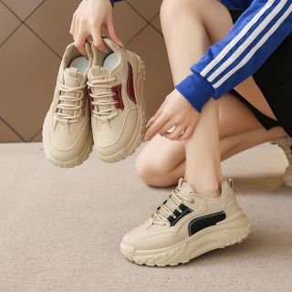 Giày thể thao nữ đế cao 4cm đi êm chất da mềm, phong cách sang trọng, phối màu nổi bật 2024
