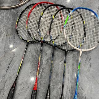 Vợt cầu lông Whizz khung carbon liền khối