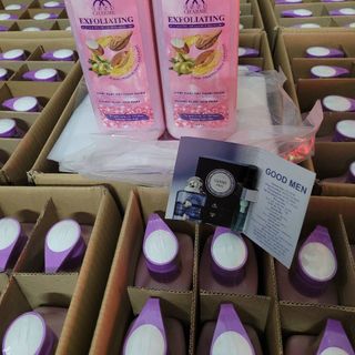 Sữa tắm good charm exfoliating 900ml mẫu mới 2024 chuẩn công ty tặng kèm test nước hoa