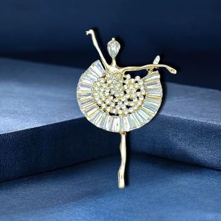 GHIM CÀI ÁO HÌNH VŨ CÔNG MÚA ĐÍNH ĐÁ THỜI TRANG