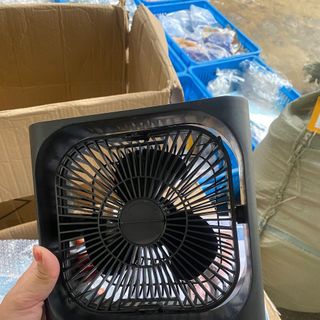 Quạt phun sương 5 lỗ tích điện