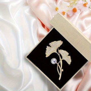 Ghim Cài Áo Hình Lá Ginkgo Vàng Đính Ngọc Trai Cao Cấp Dành Cho Nam Nữ