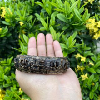 Lách tay khắc omani trầm sánh chìm