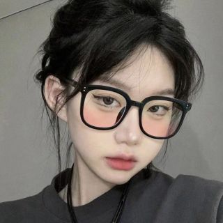 MẮT KÍNH MÁ HỒNG HOTTREND CHO CÁC BẠN NỮ DỄ THƯƠNG