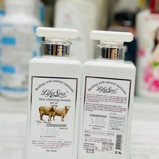 Sữa Tắm Trắng Da Milk Life Spa Nhật Bản 500ml