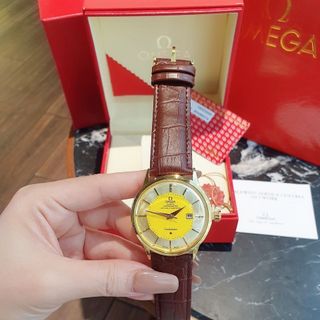 ĐỒNG HỒ TRUNG CẤP DA NAM 4