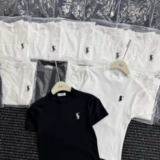 Áo thun cotton xịn form ôm, cổ cao, logo thêu freesize dưới 60kg