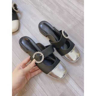 Sục Nữ Quai Đá C (T51)