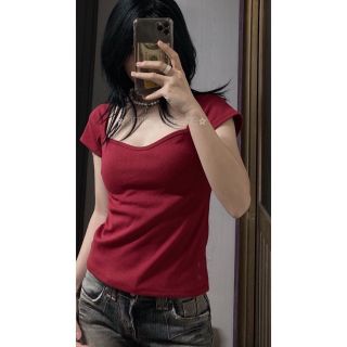 ÁO CỔ VUÔNG CHIẾT LY NGỰC ÔM BODY