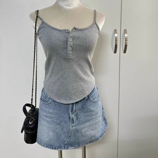 Áo 2 dây ôm body vạt bầu phối nút ngực chất thun gân dày co giãn