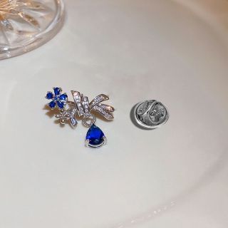 Pin cài áo đính đá thời trang nhỏ xinh dành cho nữ