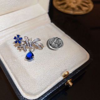 Pin cài áo đính đá thời trang nhỏ xinh dành cho nữ