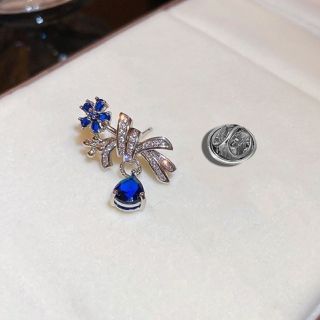 Pin cài áo đính đá thời trang nhỏ xinh dành cho nữ