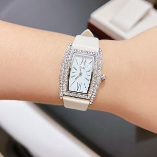 Đồng hồ da ovan mẫu với viền đá thời trang