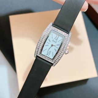 Đồng hồ da ovan mẫu với viền đá thời trang