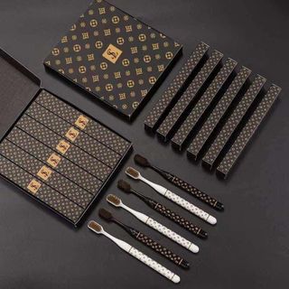 Bàn Chải Set 6 Cái Hộp Thương Hiệu (Thùng 120 Hộp)