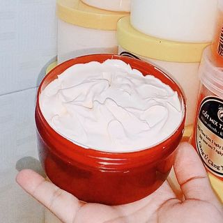 kem dưỡng lotion mềm mịn căng bóng da chống nắng
