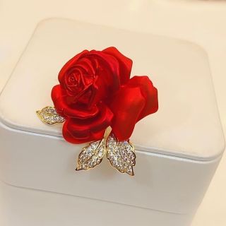 Ghim Cài Áo Hình Hoa Hồng Đỏ 3.9cm Thời Trang Cao Cấp Cho Nữ