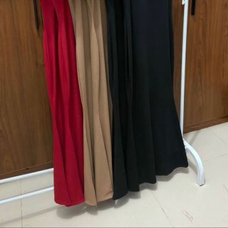 ĐẦM ÔM BODY TĂM LẠNH CỔ VUÔNG FORM DÀI