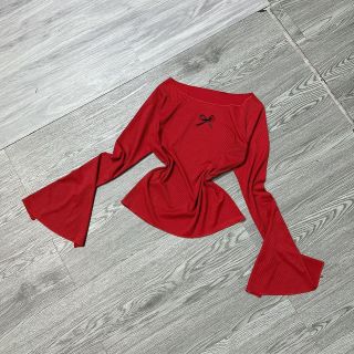ÁO BẸT VAI TAY LOE ĐÍNH NƠ